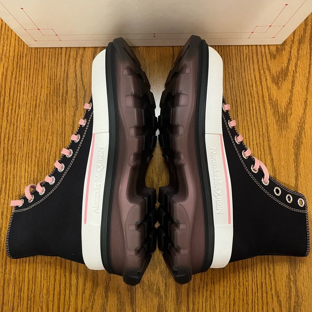 Alexander McQueen Tread‎ Slick Boots